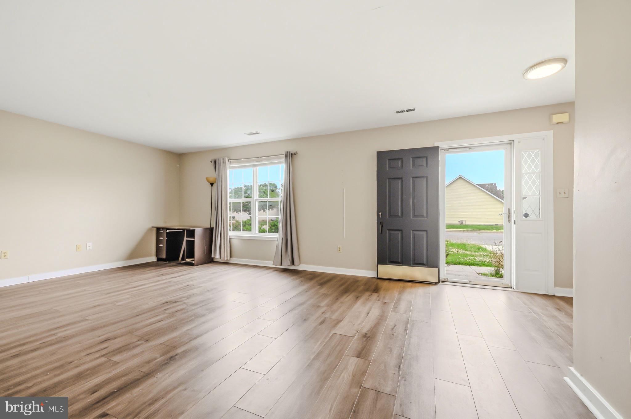 322 W WIND DRIVE