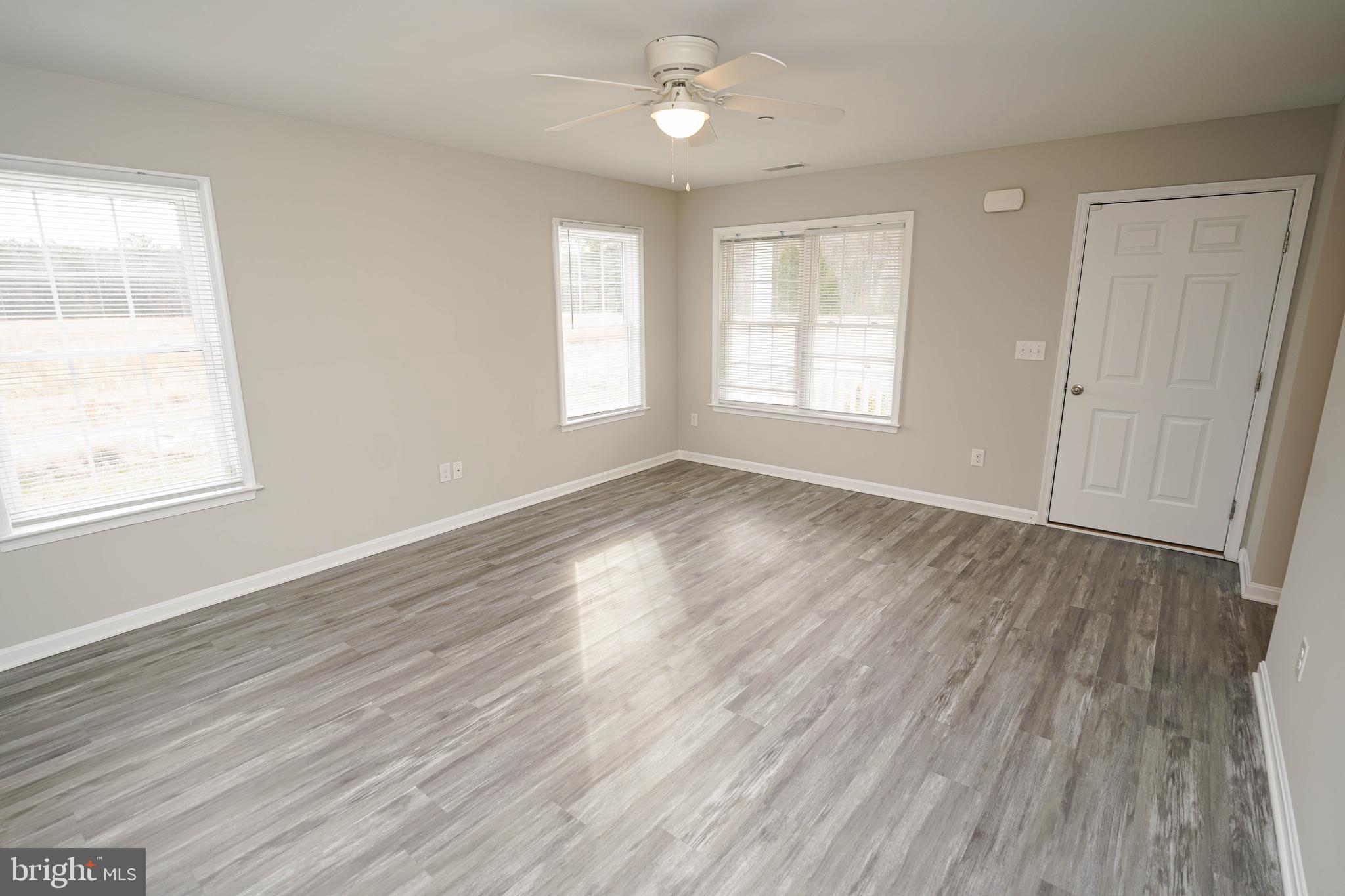 SOUTHERN FLDS - Residential Lease