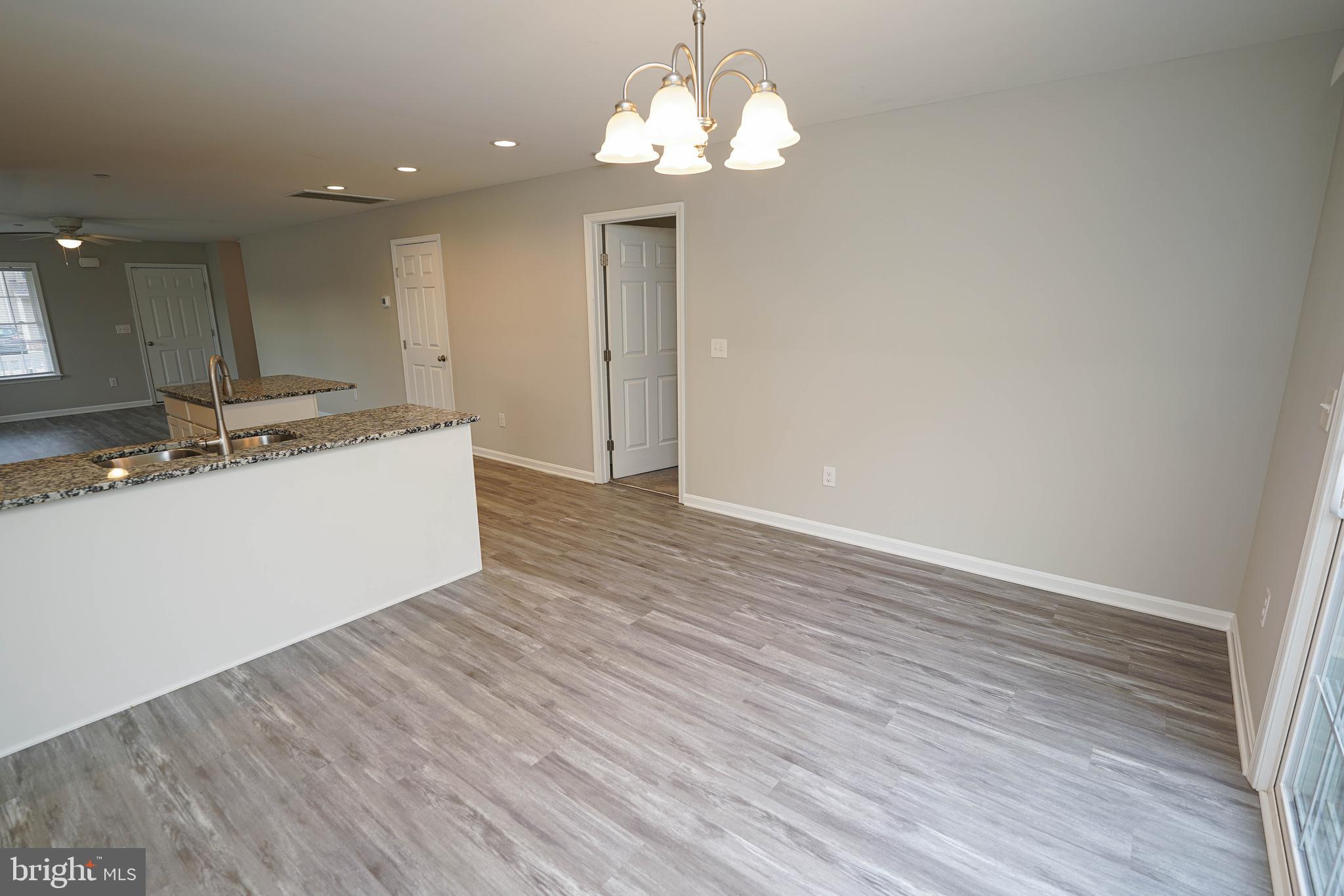 SOUTHERN FLDS - Residential Lease