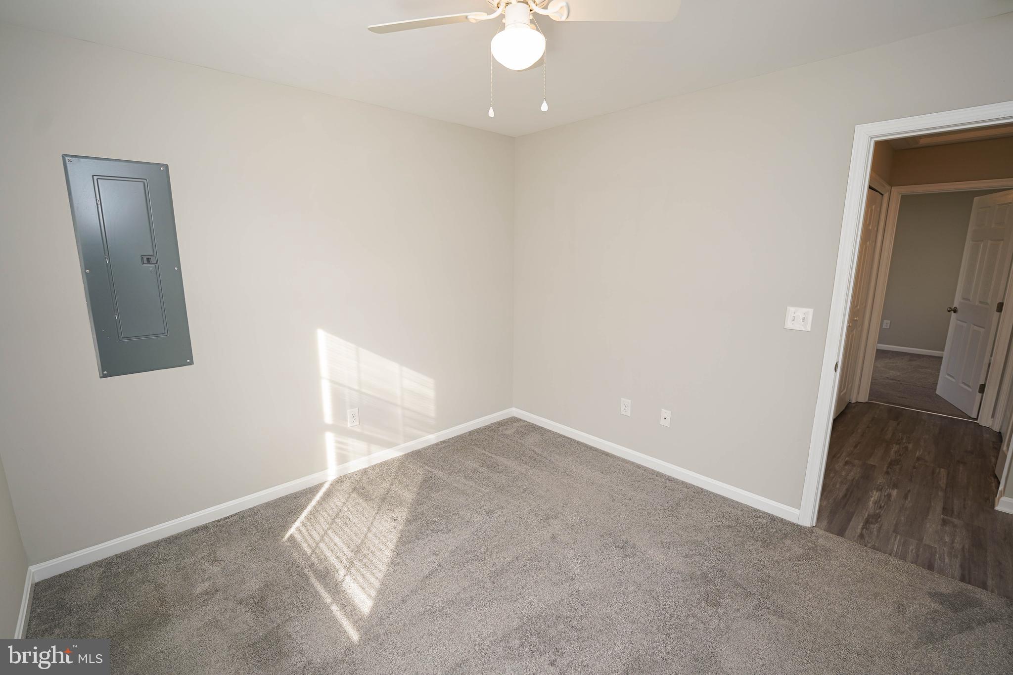 SOUTHERN FLDS - Residential Lease