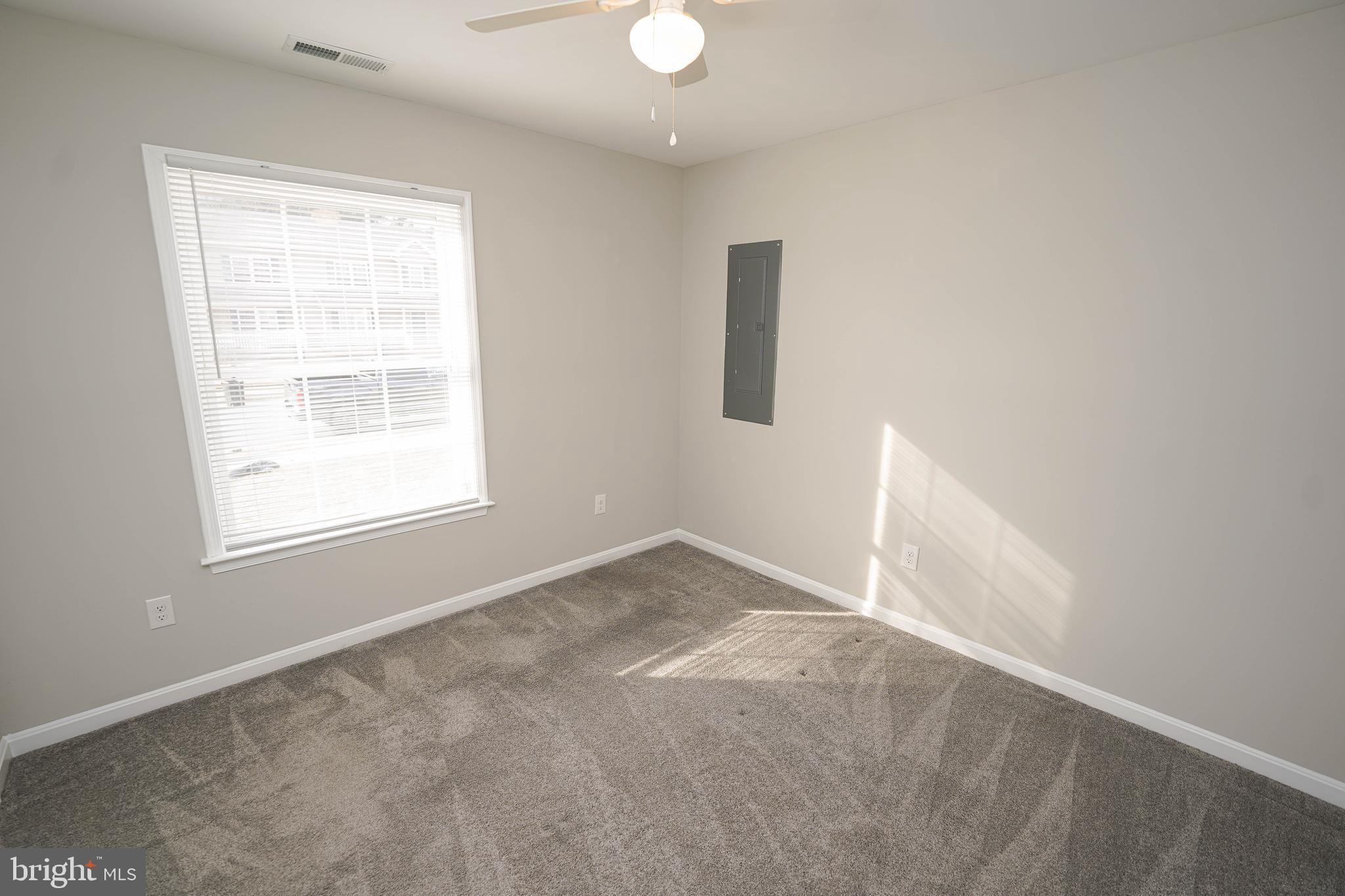 SOUTHERN FLDS - Residential Lease