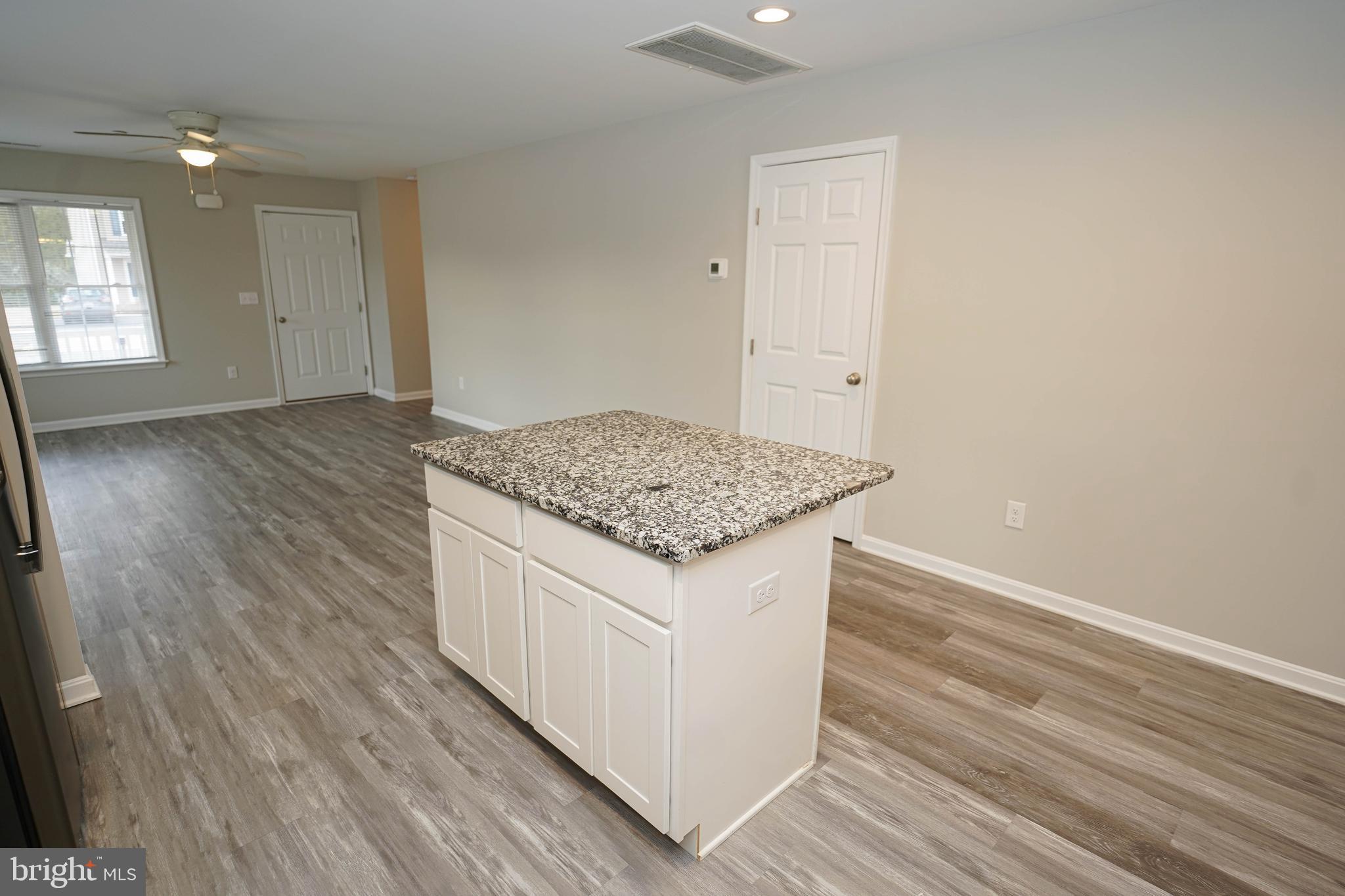 SOUTHERN FLDS - Residential Lease