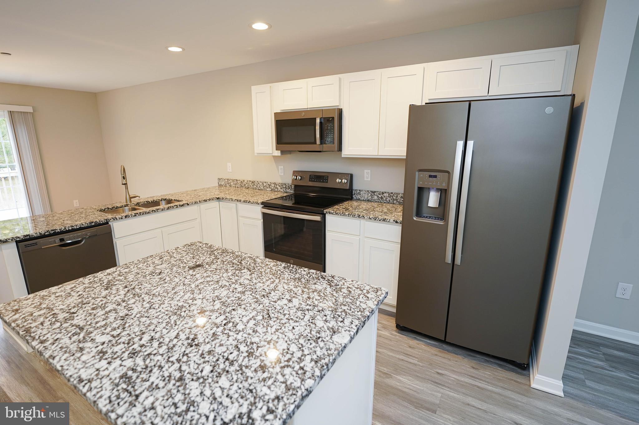 SOUTHERN FLDS - Residential Lease