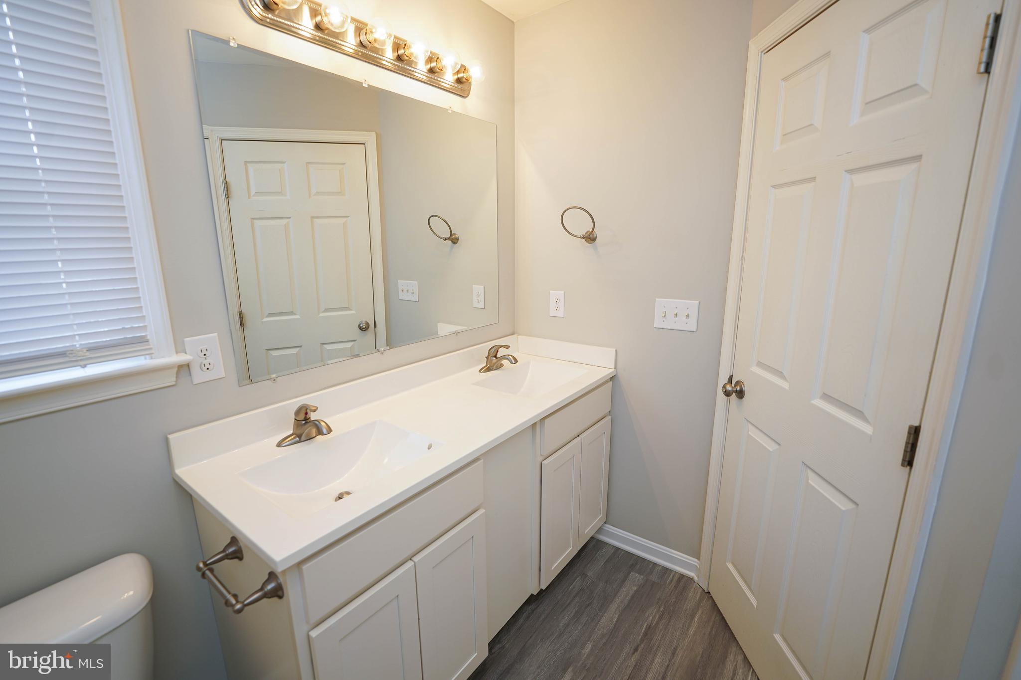 SOUTHERN FLDS - Residential Lease