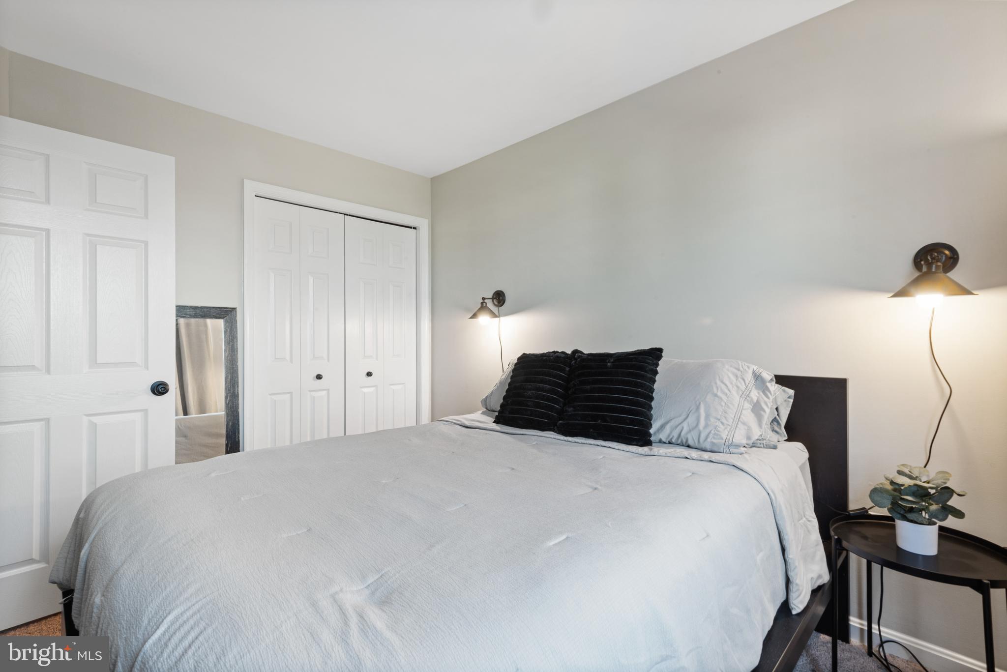 WELLINGTON TRACE - Residential