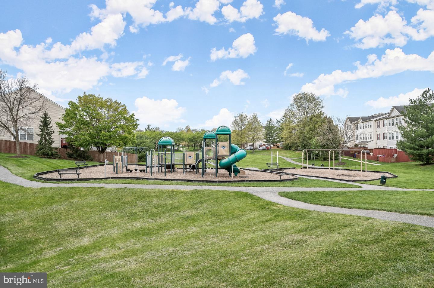 WELLINGTON TRACE - Residential