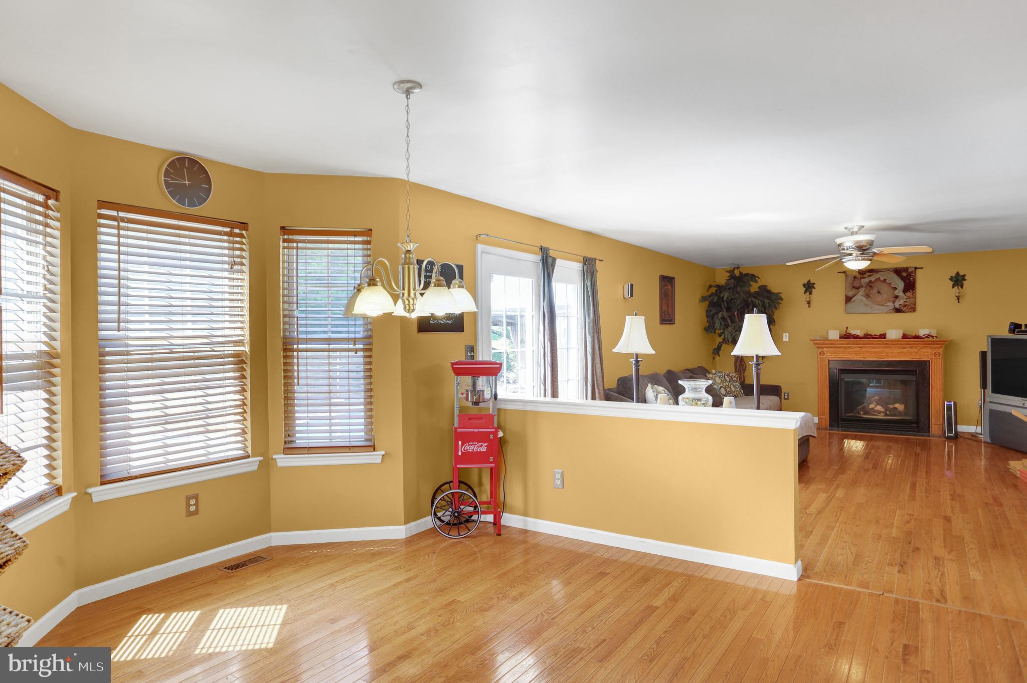 COUNTRY CLUB RUN - Residential