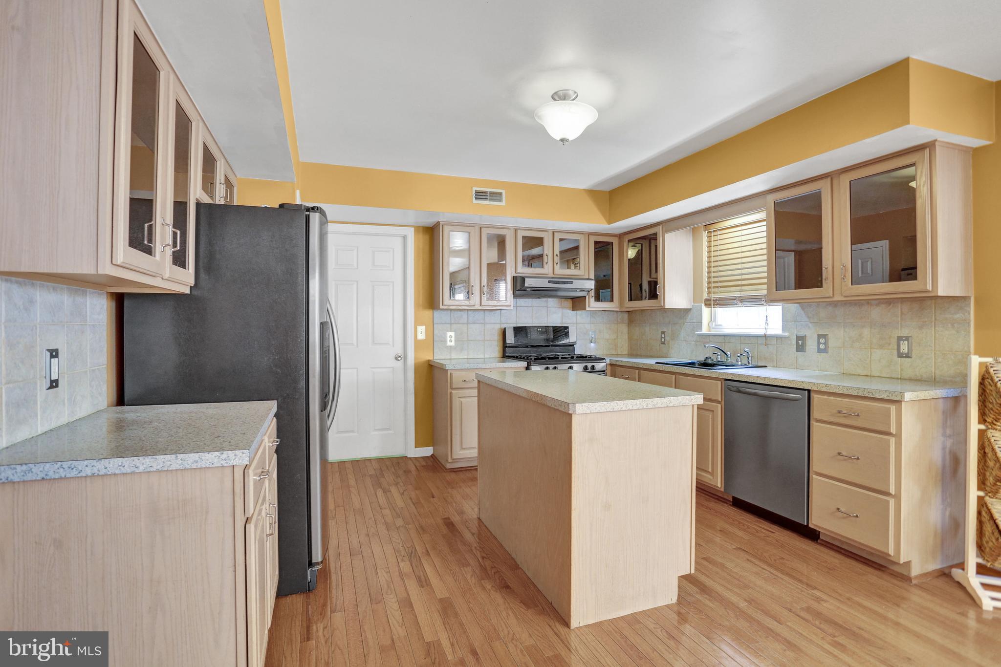 COUNTRY CLUB RUN - Residential