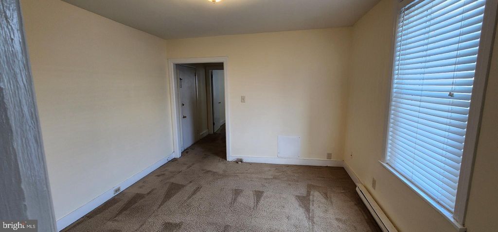 Photo of 33 S York Road #2A, HATBORO, PA 19040 (MLS # PAMC2166218)