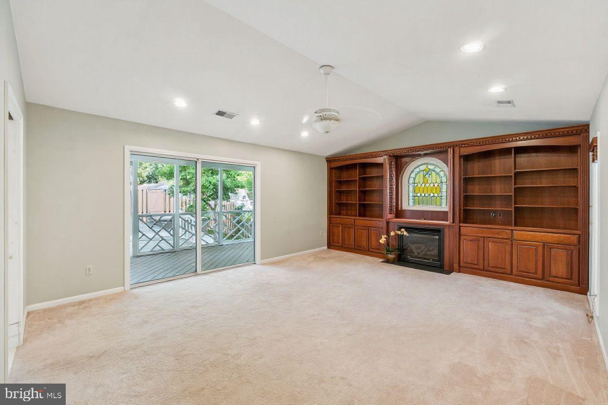 PARKSIDE ESTATES - Residential