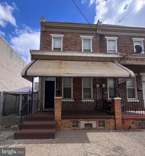 906 S 8th Street, Camden, NJ MLS: NJCD2089892