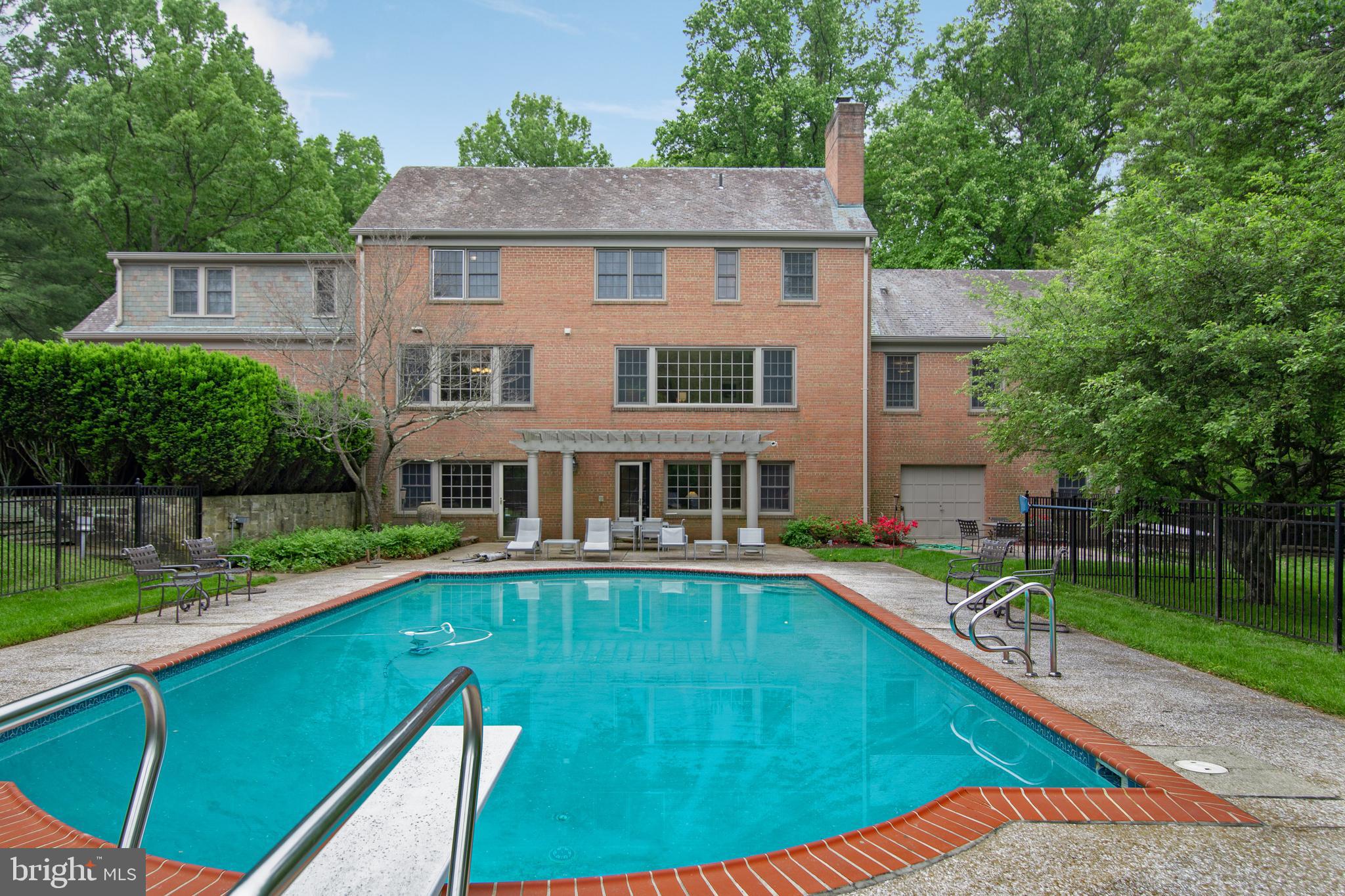 GREAT FALLS ESTATES - Residential