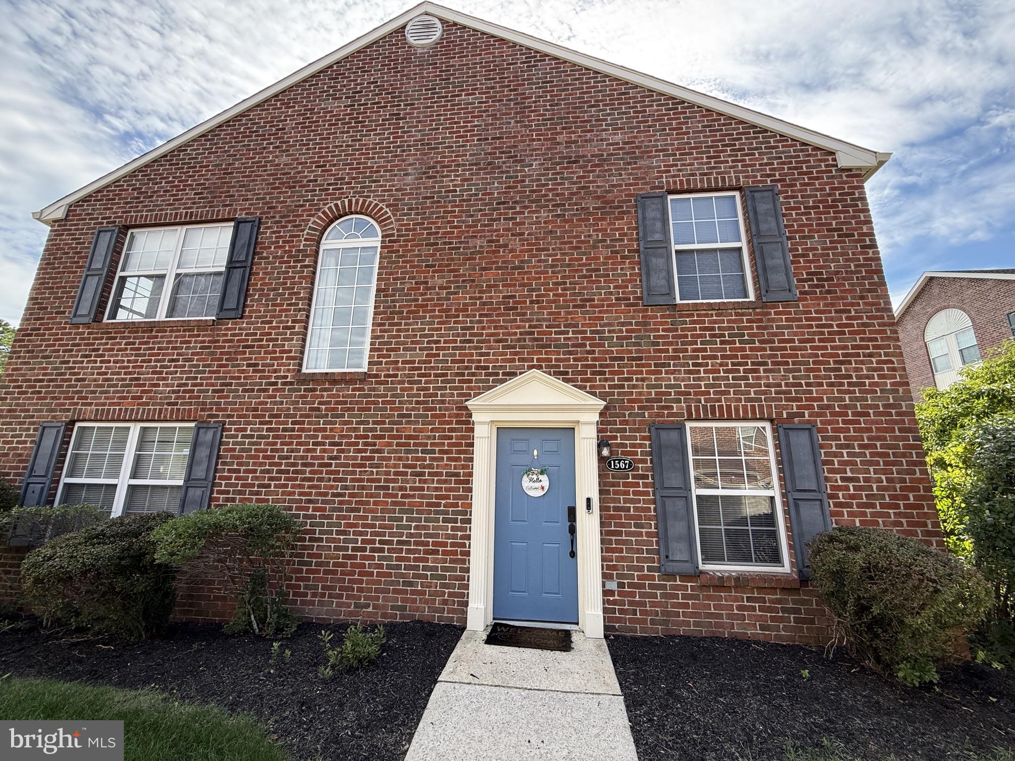 1567 JOHN ADAMS COURT
