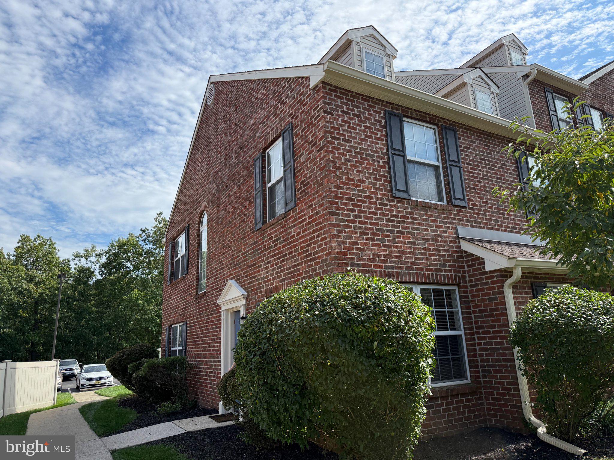 1567 JOHN ADAMS COURT