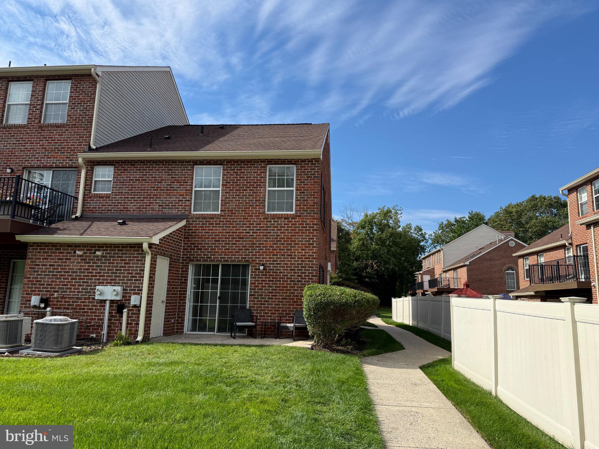 1567 JOHN ADAMS COURT