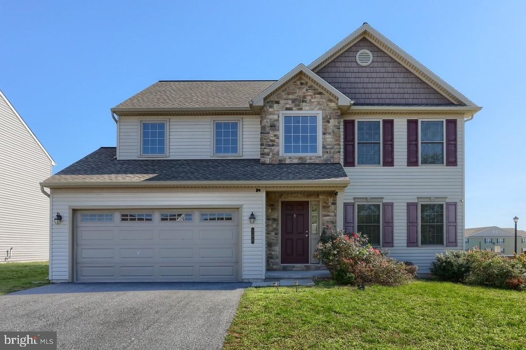 Photo of 100 Bamboo Way, MIDDLETOWN, PA 17057 (MLS # PADA2056388)