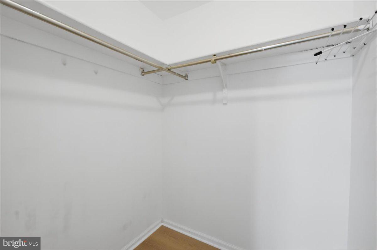 COUNTRYSIDE - Residential