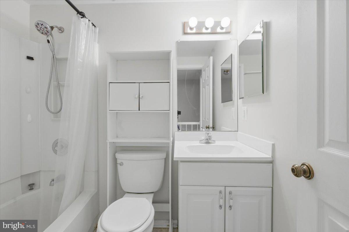 COUNTRYSIDE - Residential