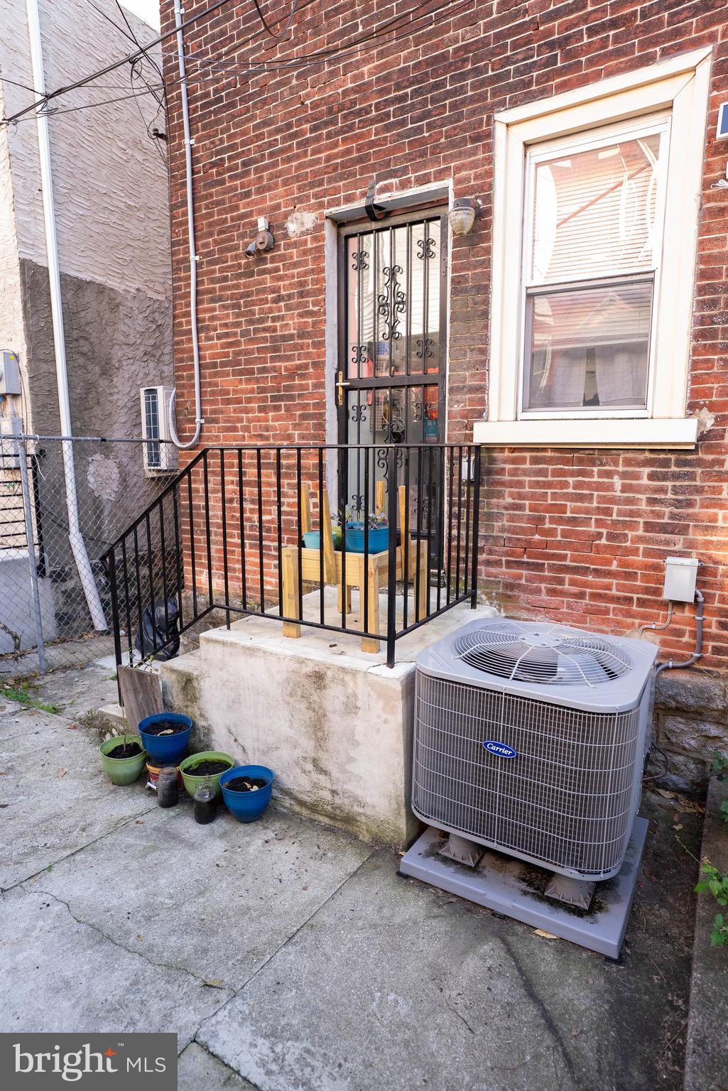 WEST PHILADELPHIA - Residential