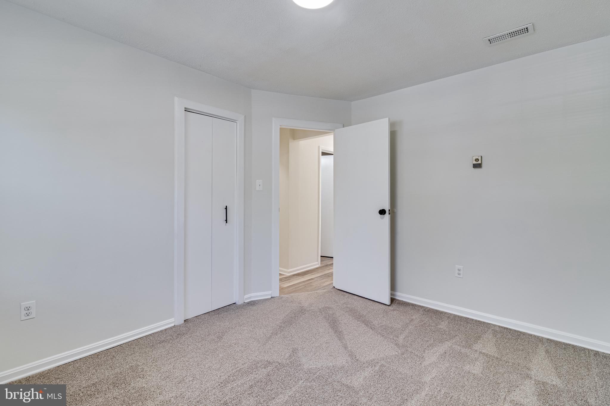 RIVERSIDE RUN IND HEAD - Residential