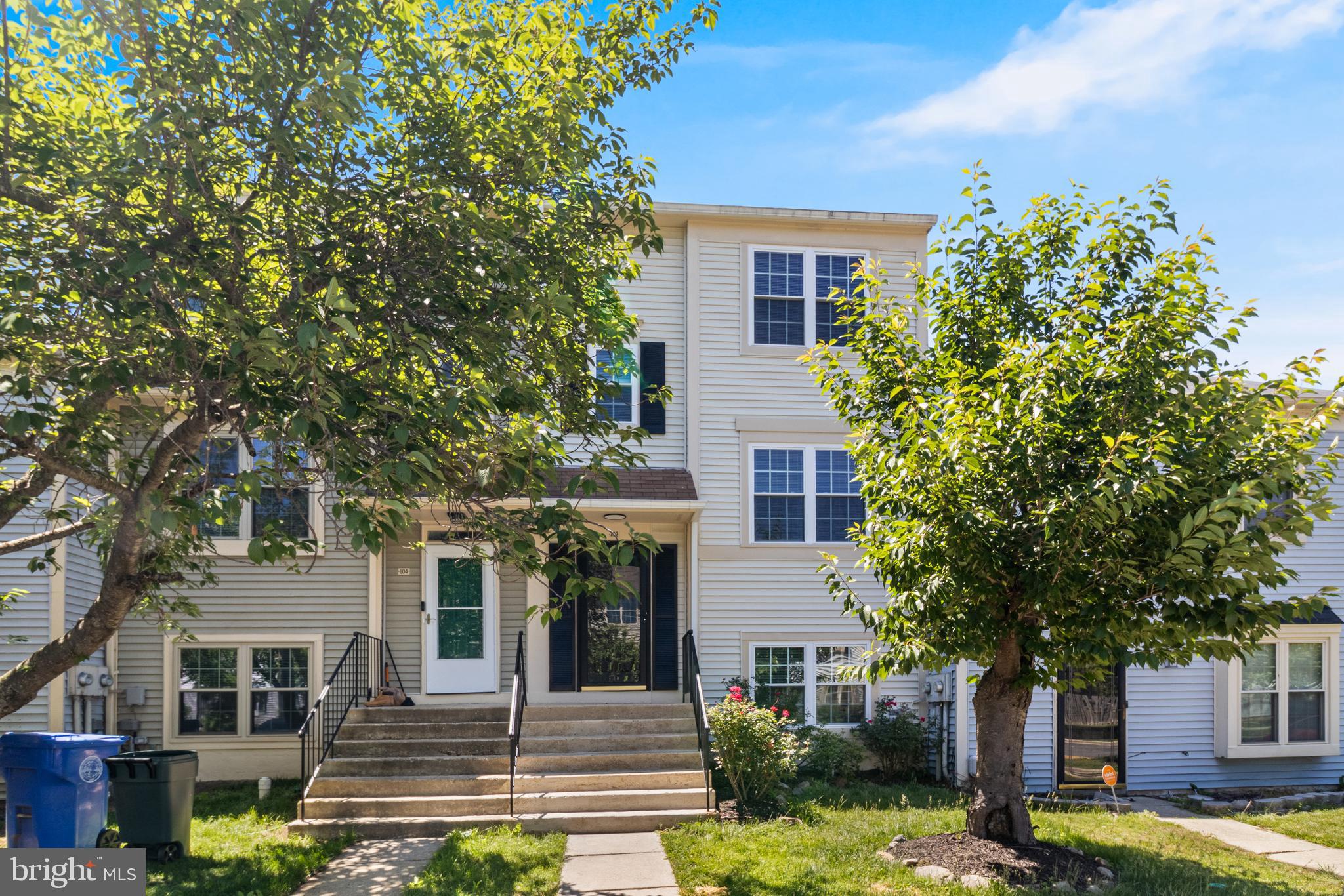 RIVERSIDE RUN IND HEAD - Residential