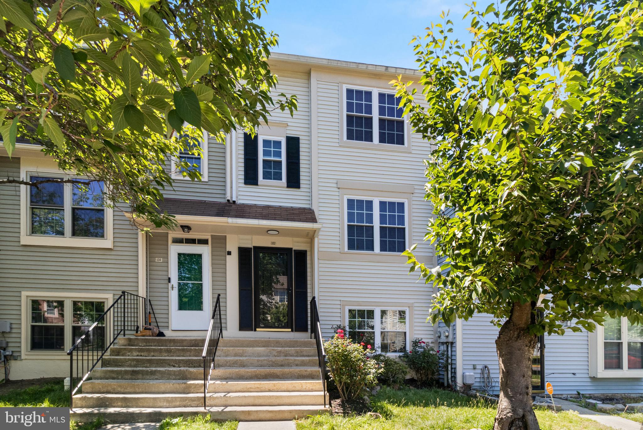 RIVERSIDE RUN IND HEAD - Residential