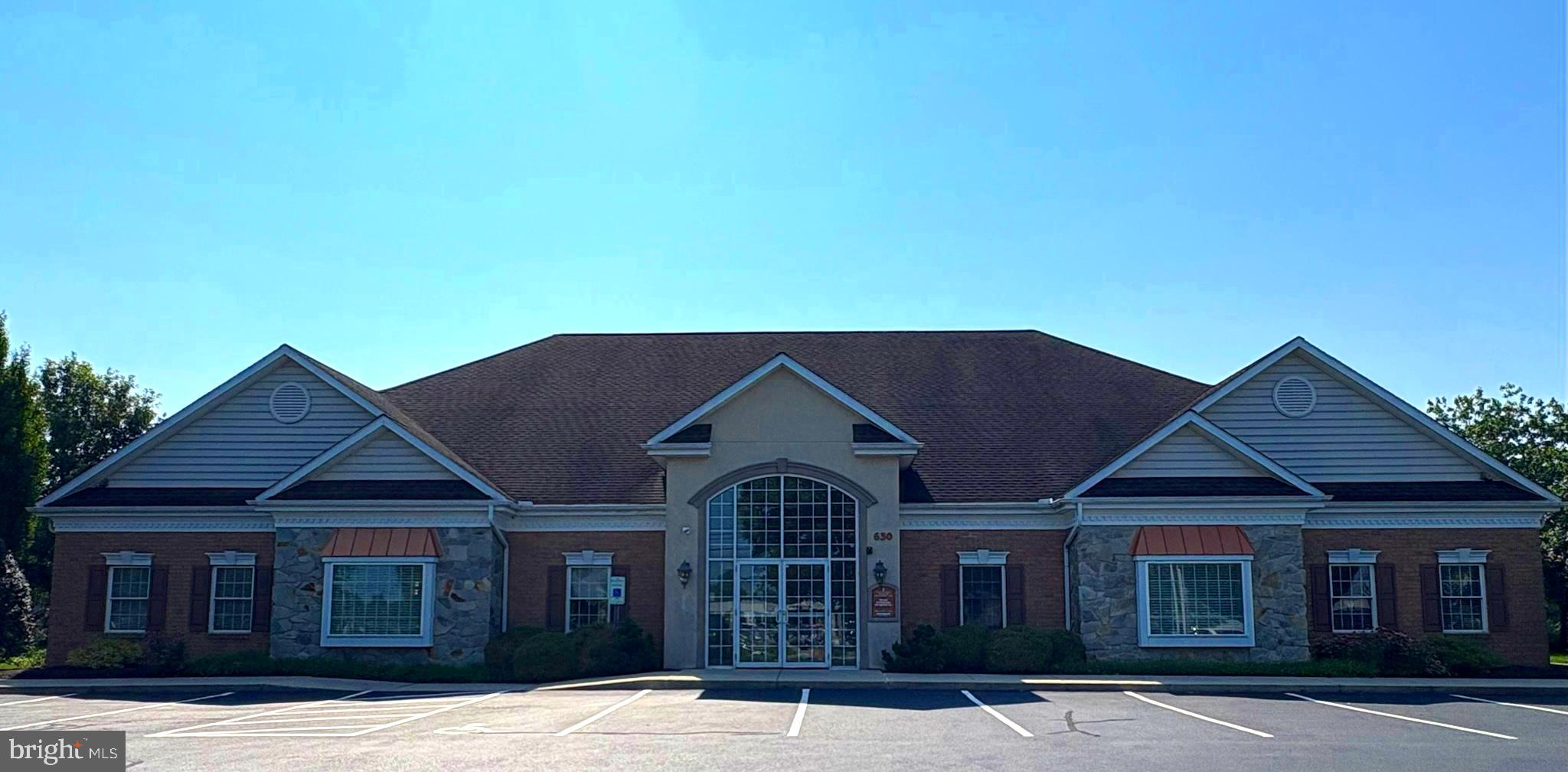 The 724 sf space in this MLS listing has 2 exterior entrances. The space includes a private bath, one office, hallway and large open room. The NNN/CAM charges are $7.78 sf which are included in the total rate of $16.50 sf. Also included in the $16.50 sf rate are electric and heat.
There are a total of 3 office spaces available for lease including 724 sf, 1224 sf and a combined unit of 1,948 sf office.