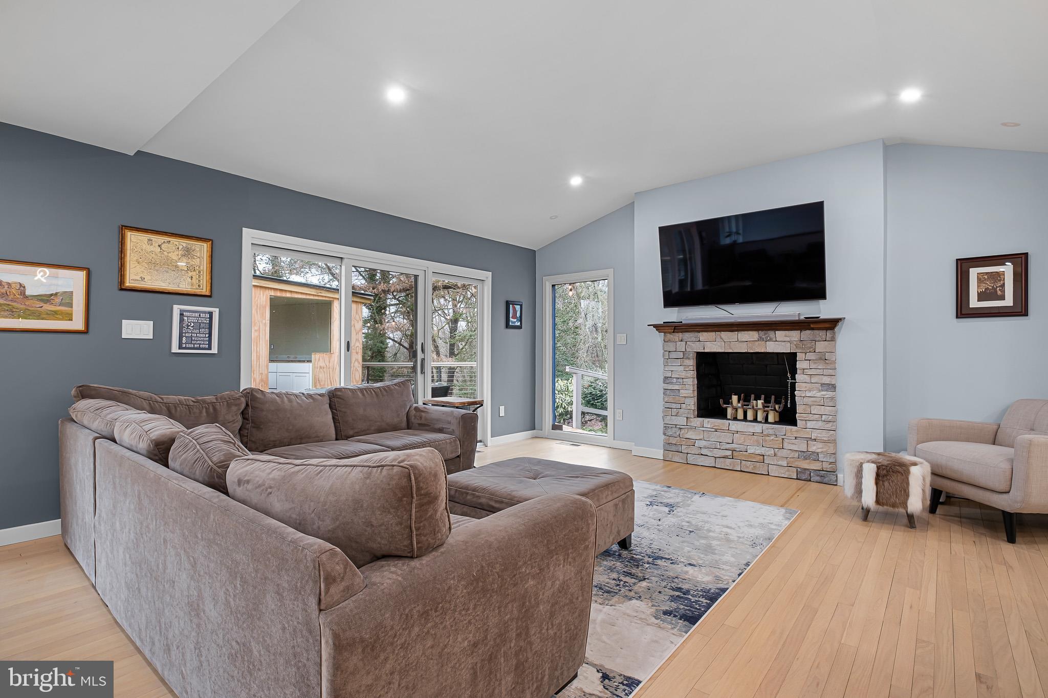 WESTMINSTER - Residential