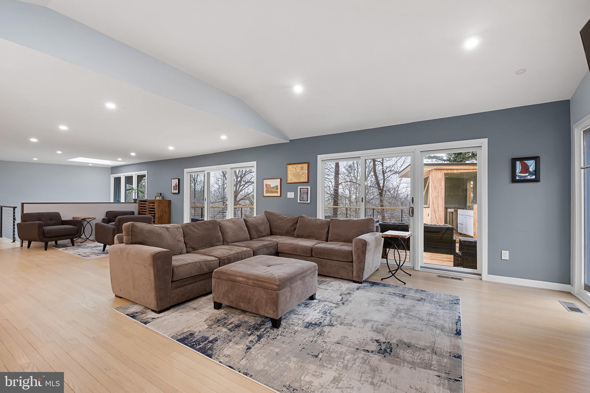 WESTMINSTER - Residential