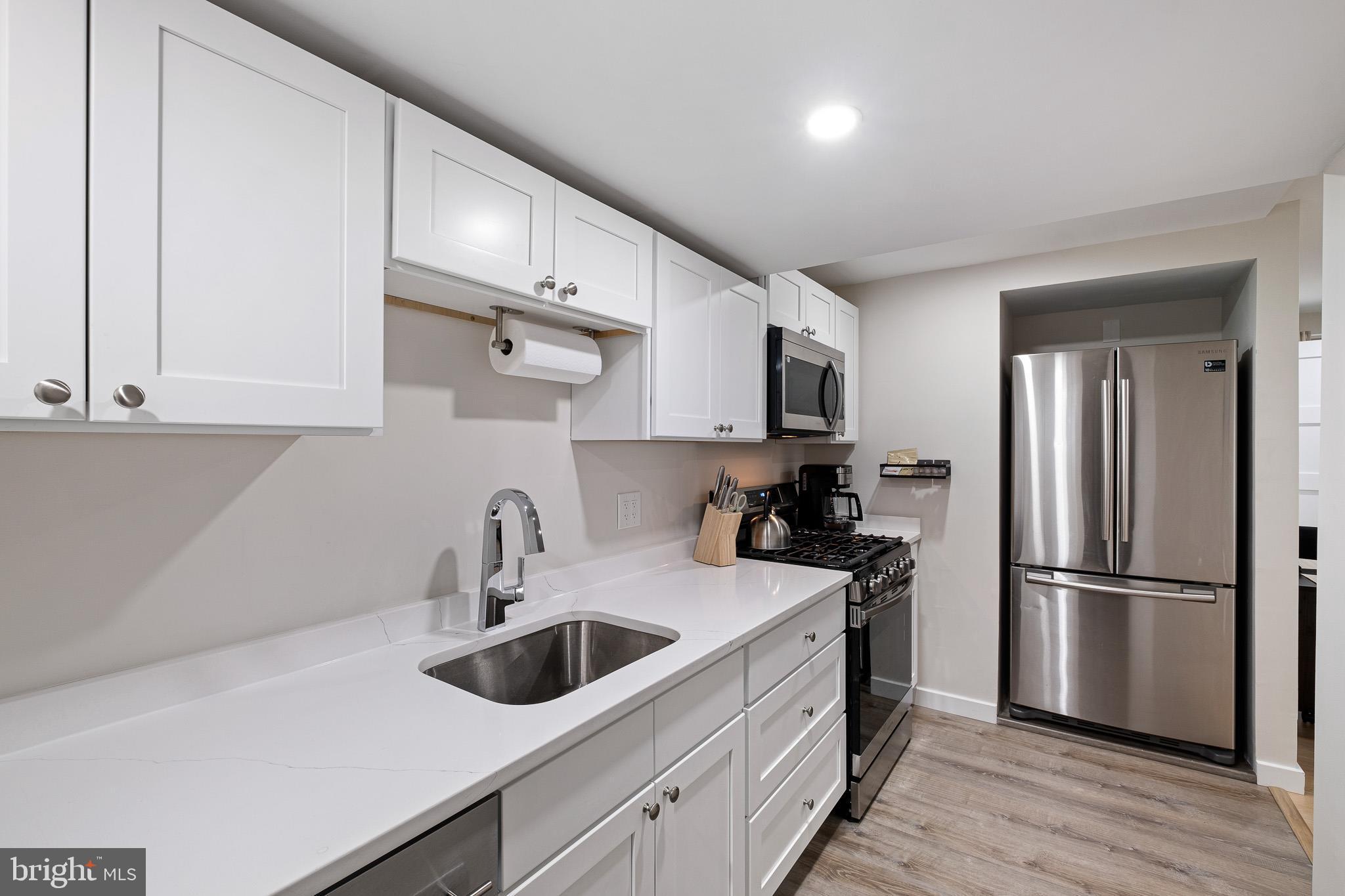 WESTMINSTER - Residential