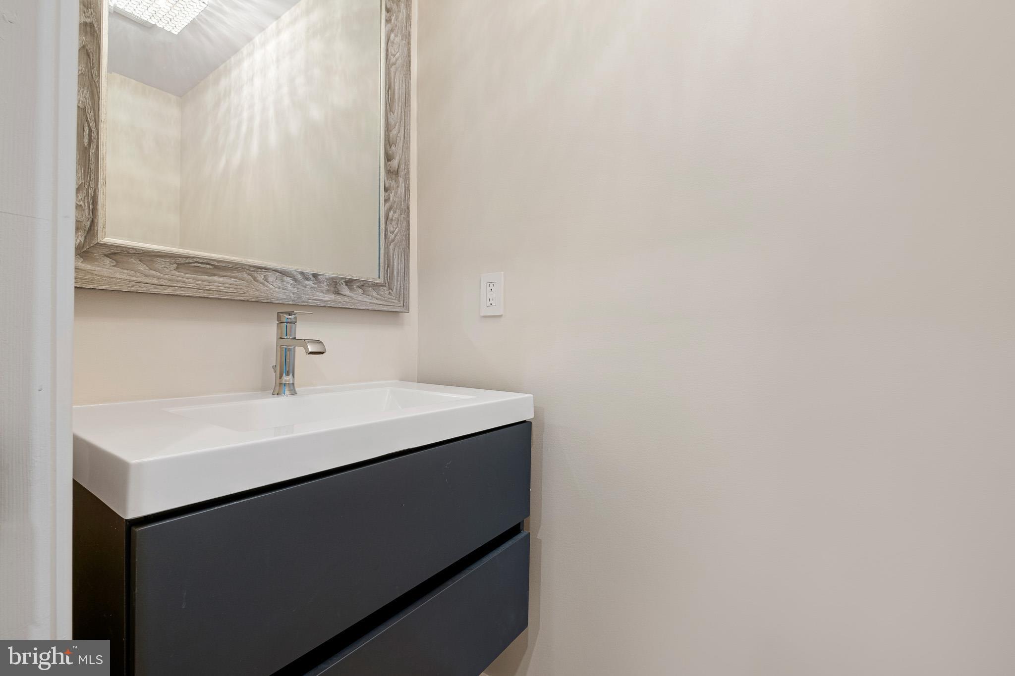 WESTMINSTER - Residential