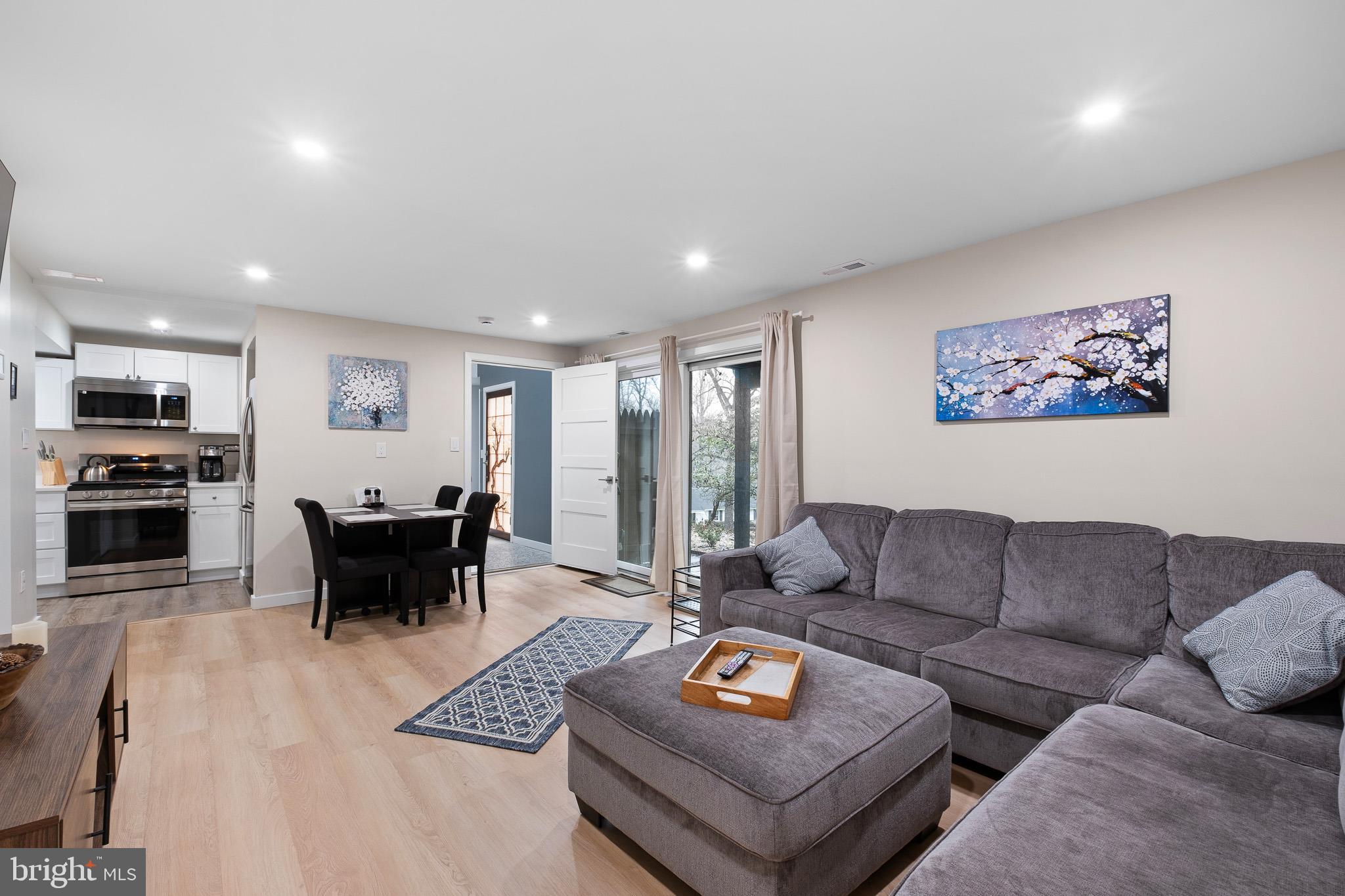 WESTMINSTER - Residential