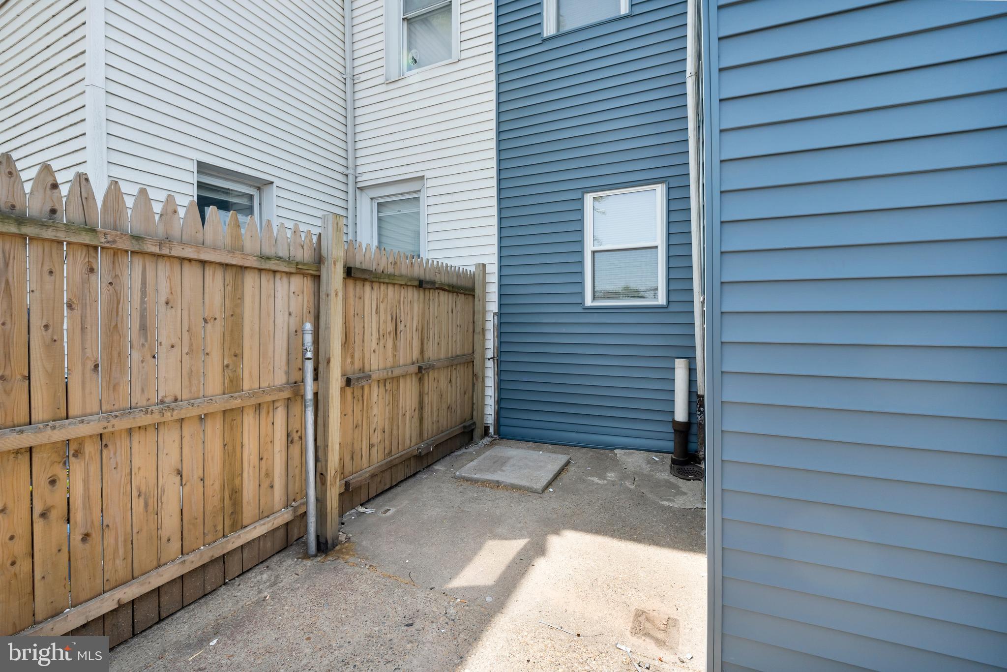 FRANKFORD - Residential