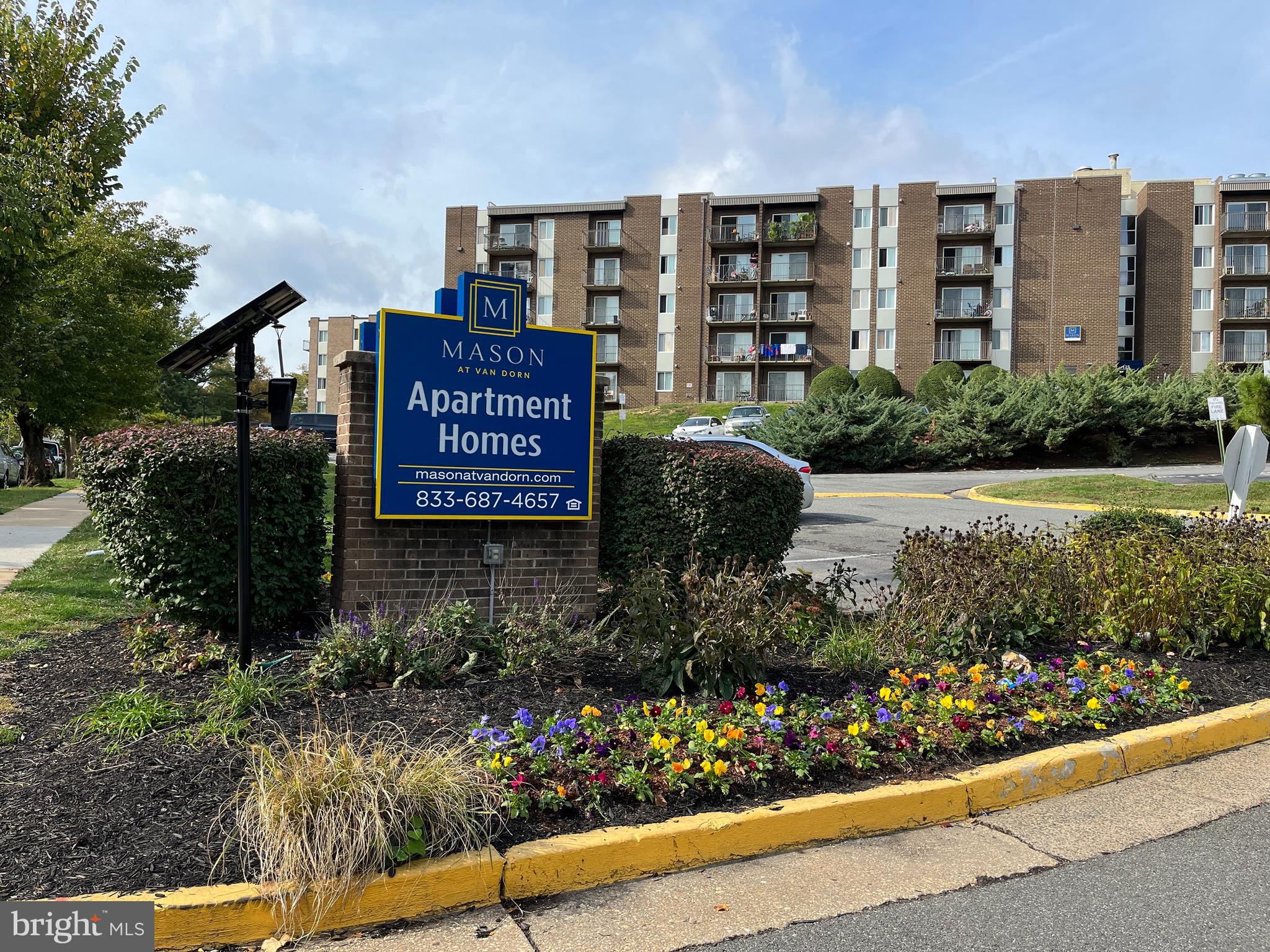 75 S REYNOLDS STREET 411