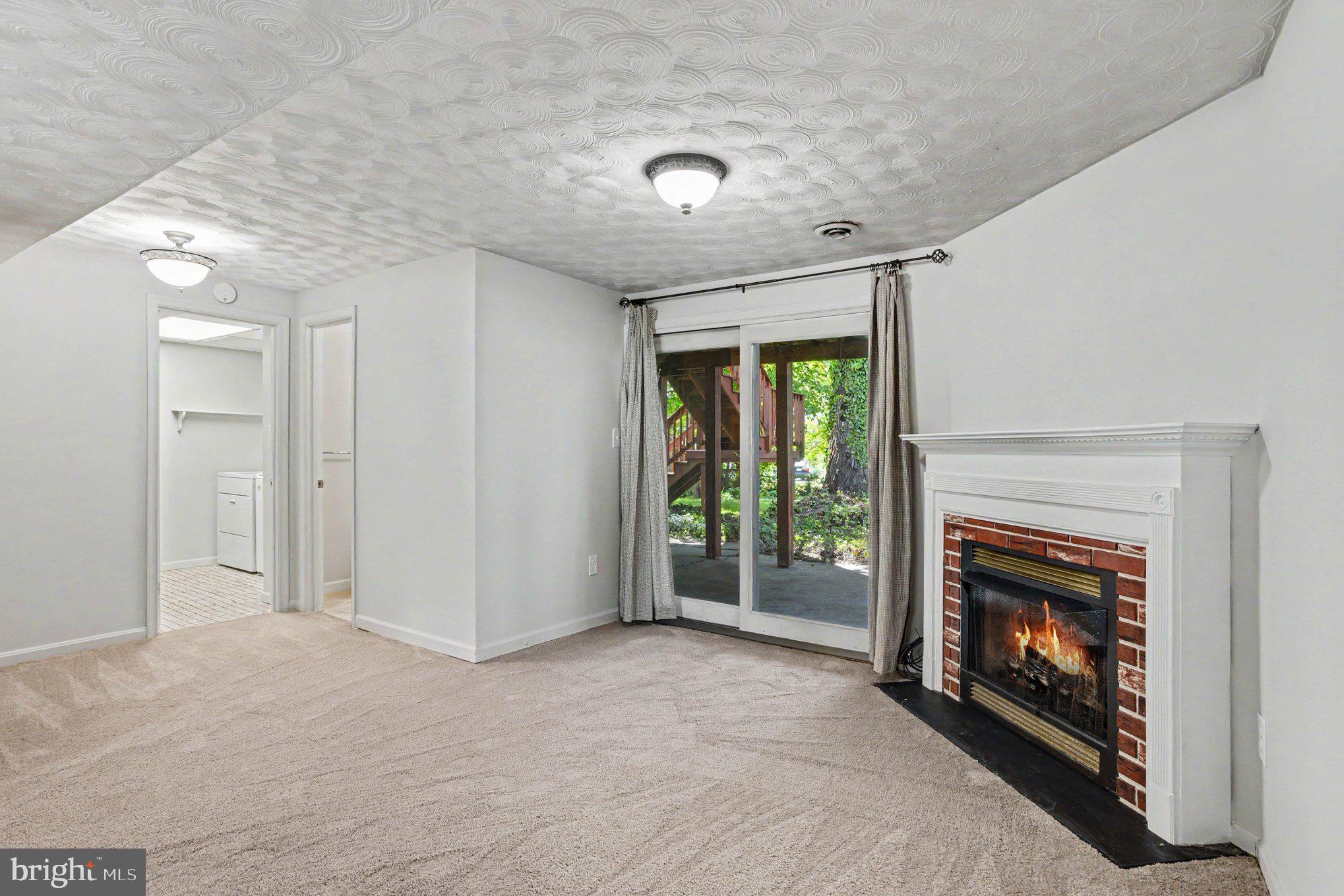 FOUR SEASONS ESTATES - Residential