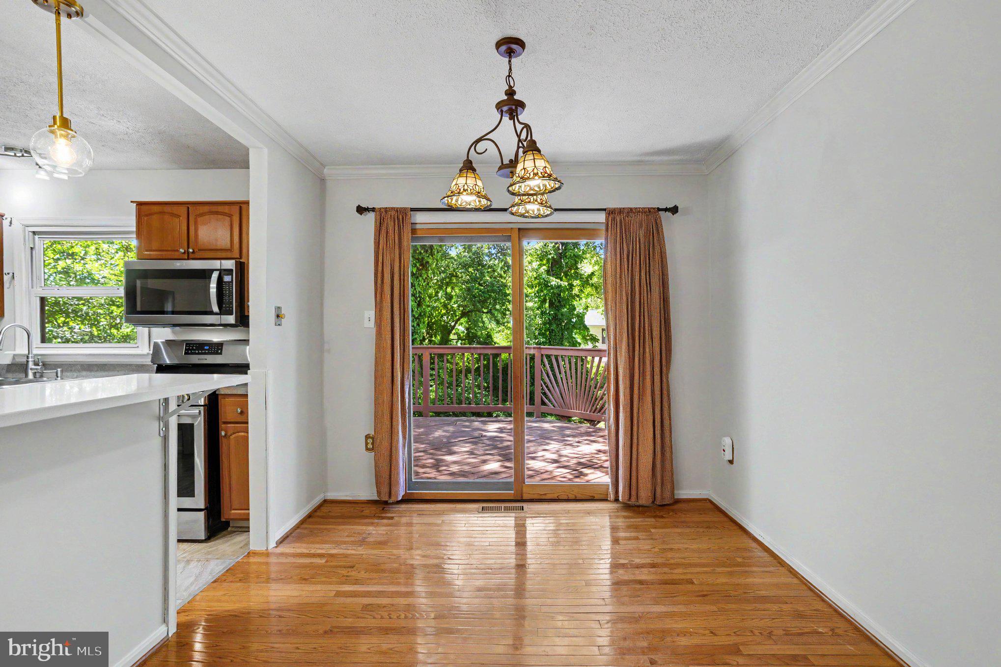FOUR SEASONS ESTATES - Residential