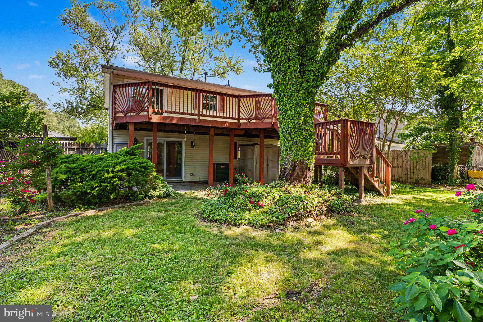 FOUR SEASONS ESTATES - Residential