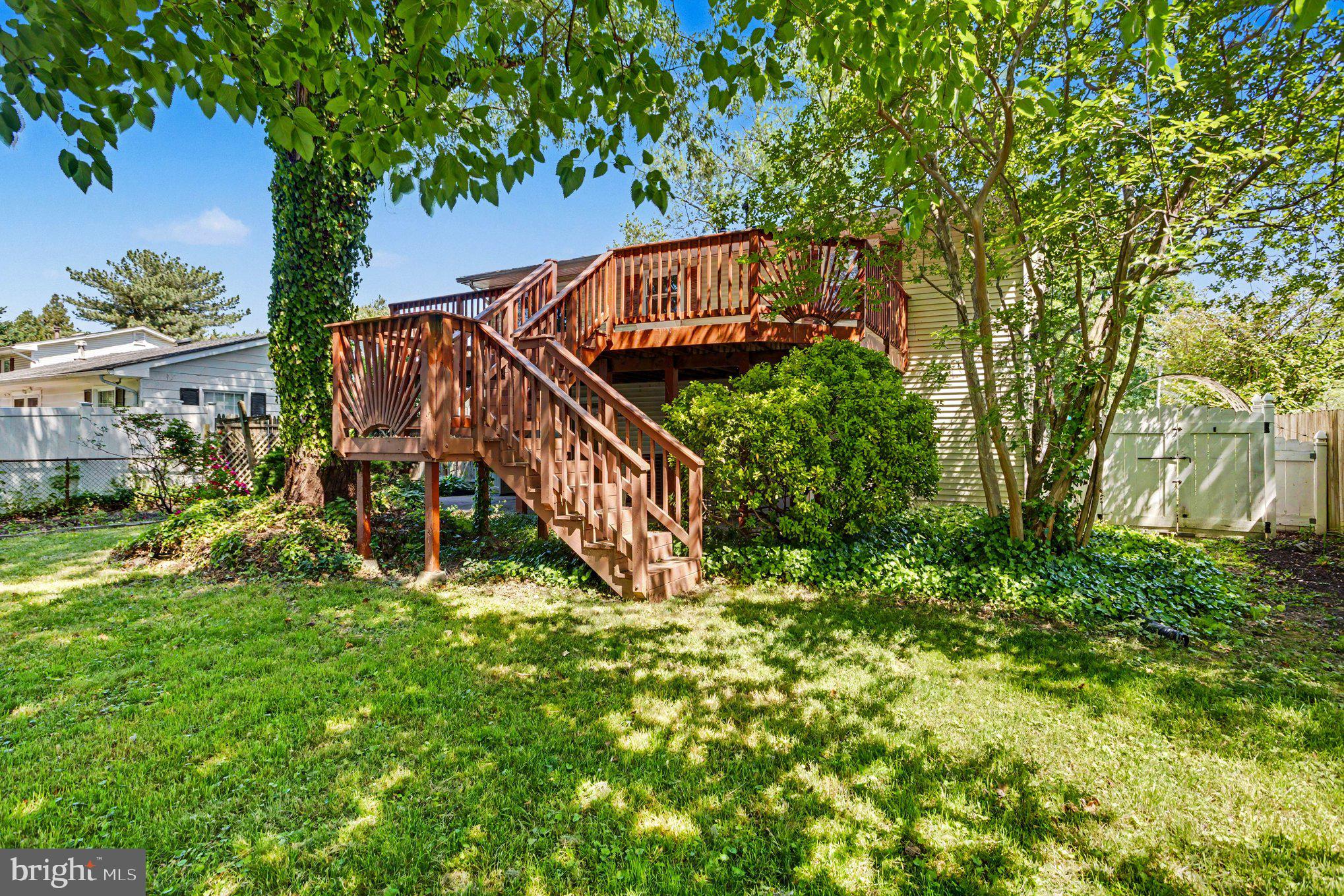 FOUR SEASONS ESTATES - Residential