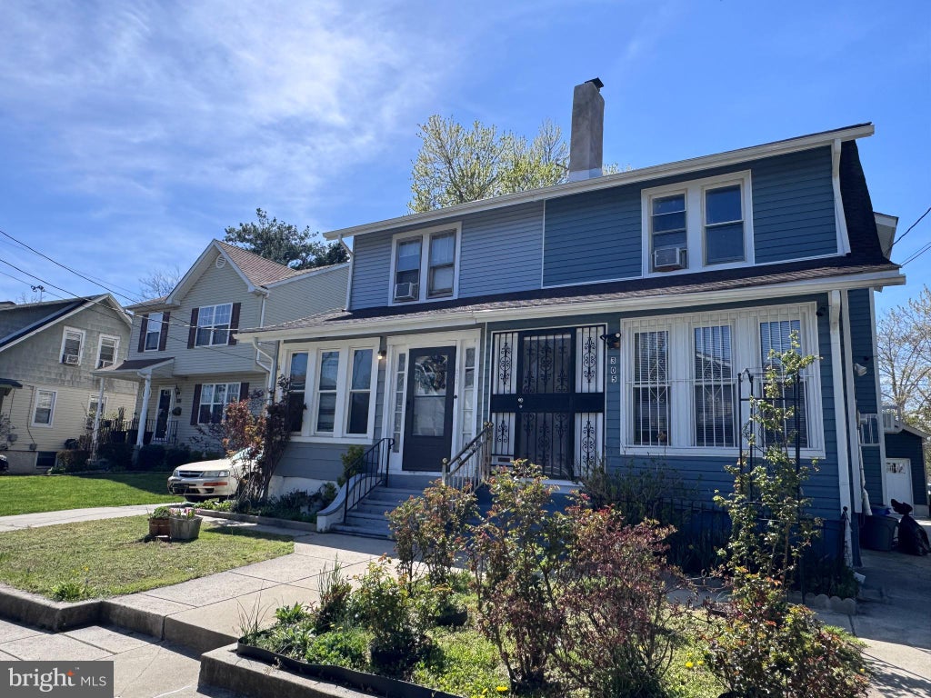 Photo of 305 Evergreen Avenue, OAKLYN, NJ 08107 (MLS # NJCD2114874)