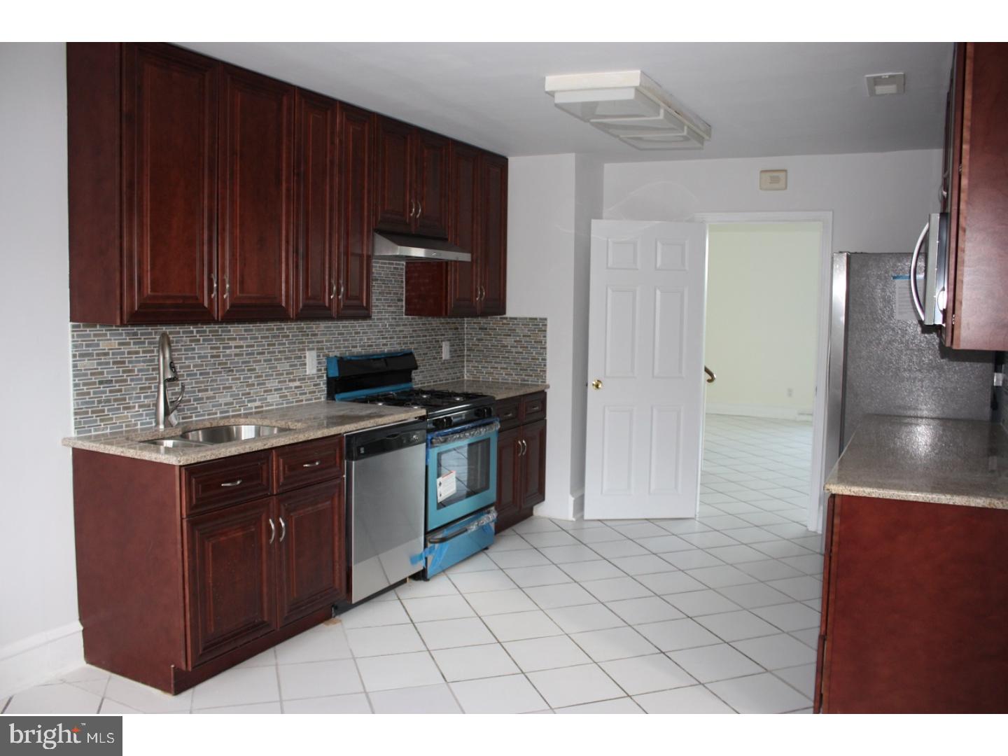 GREEN HILL - Residential Lease