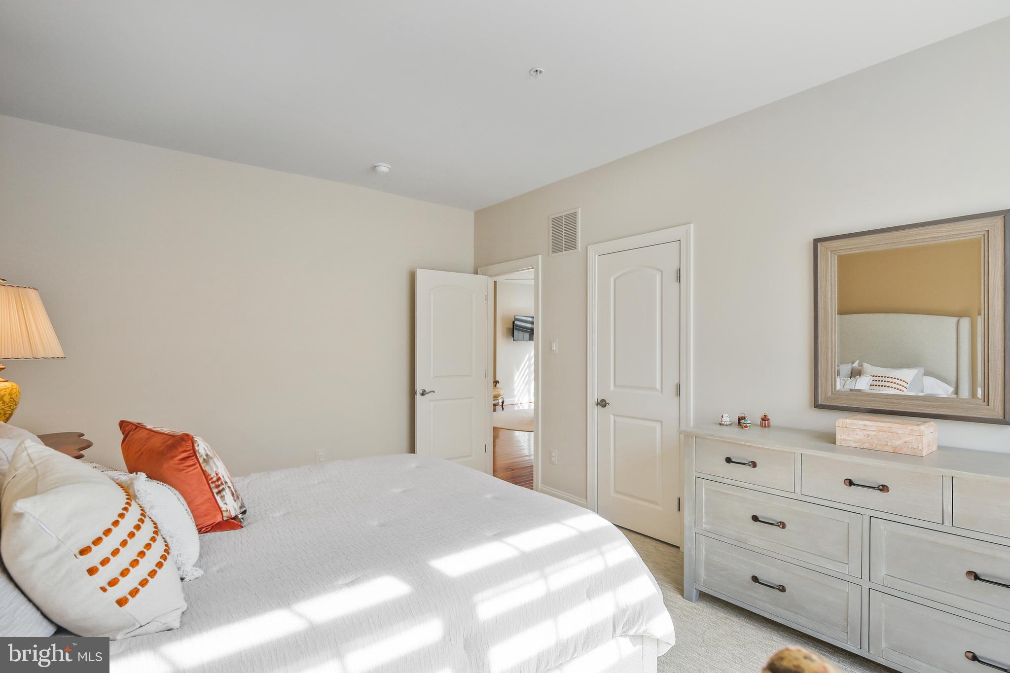 SCOT'S GLEN - Residential