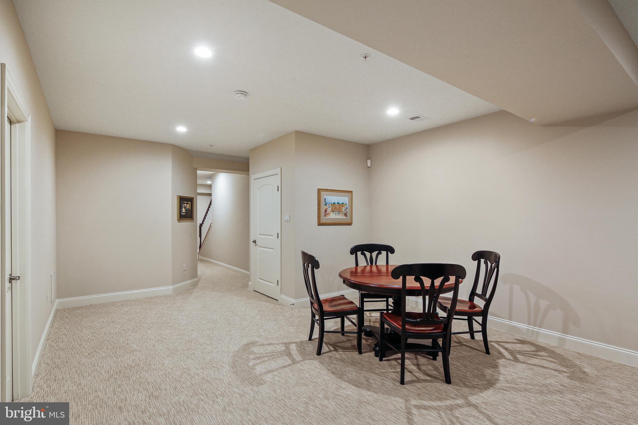 SCOT'S GLEN - Residential