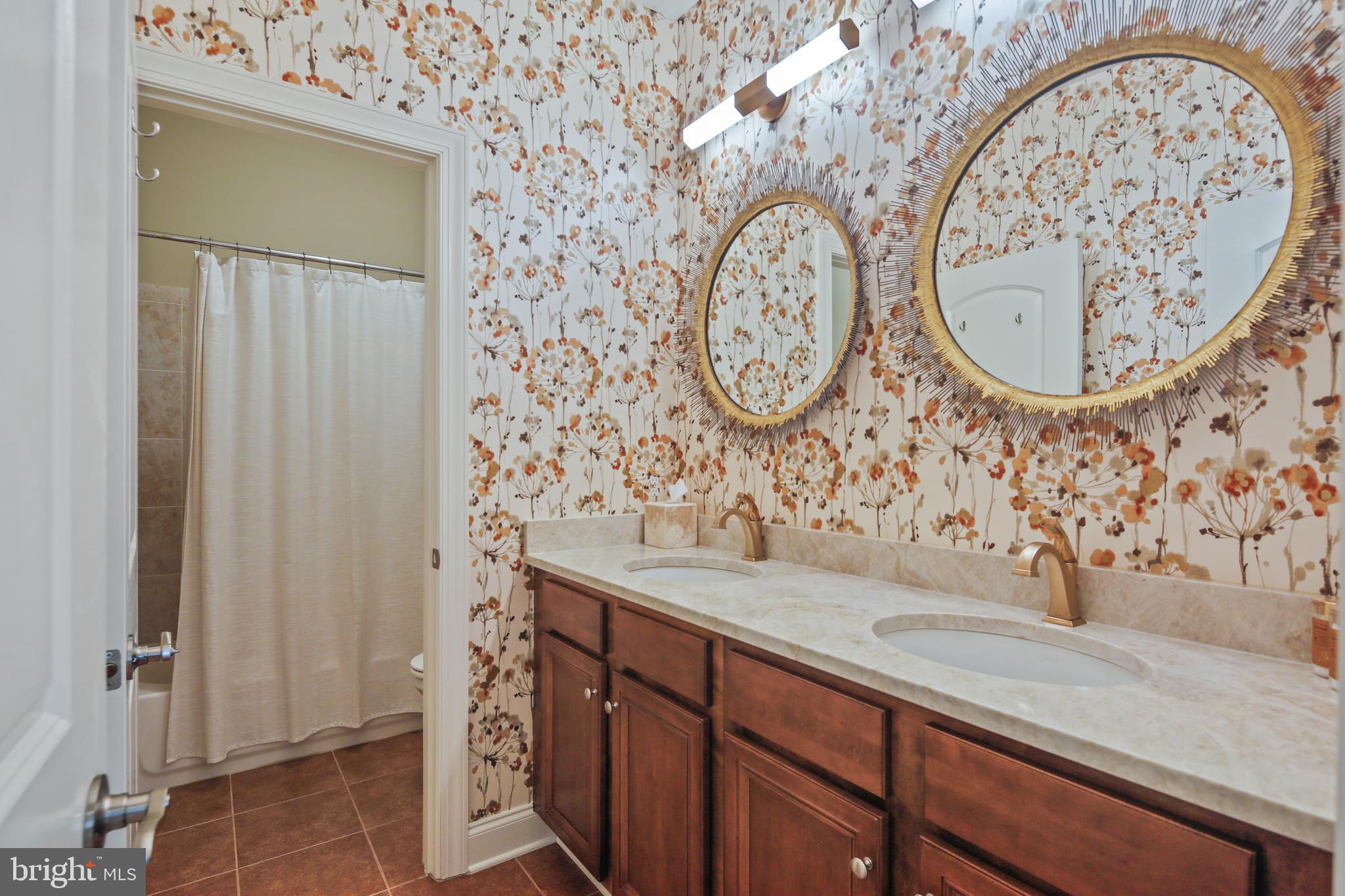 SCOT'S GLEN - Residential