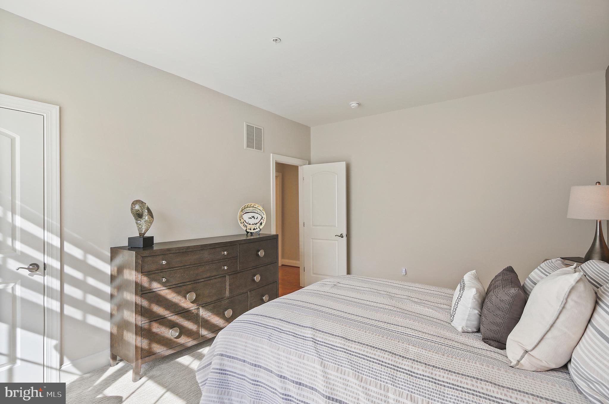 SCOT'S GLEN - Residential