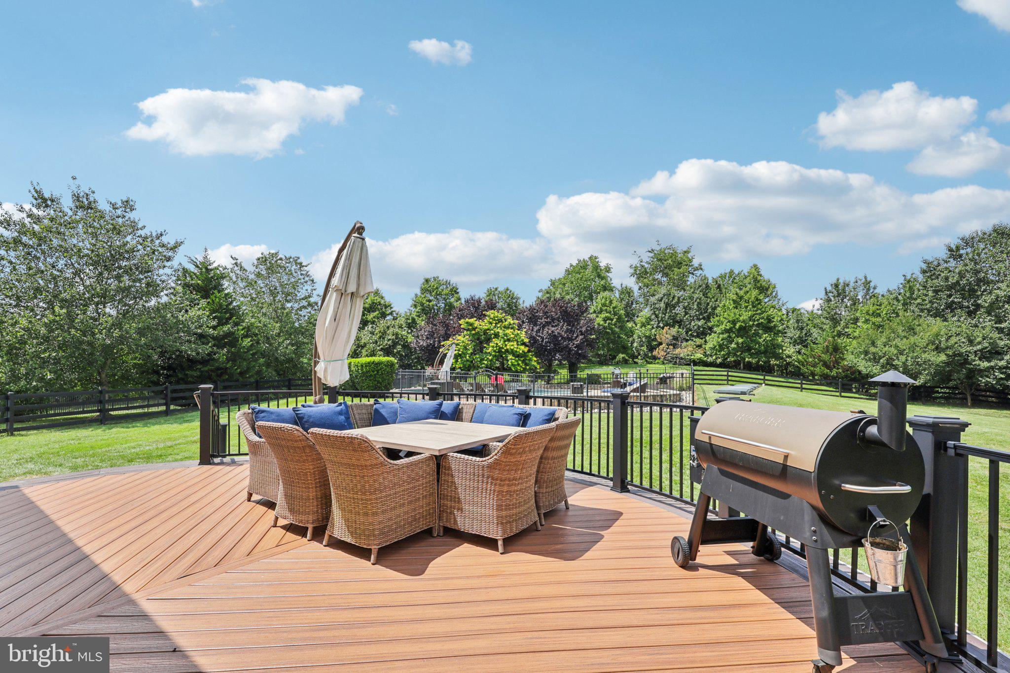 7040 HI ROCK RIDGE ROAD