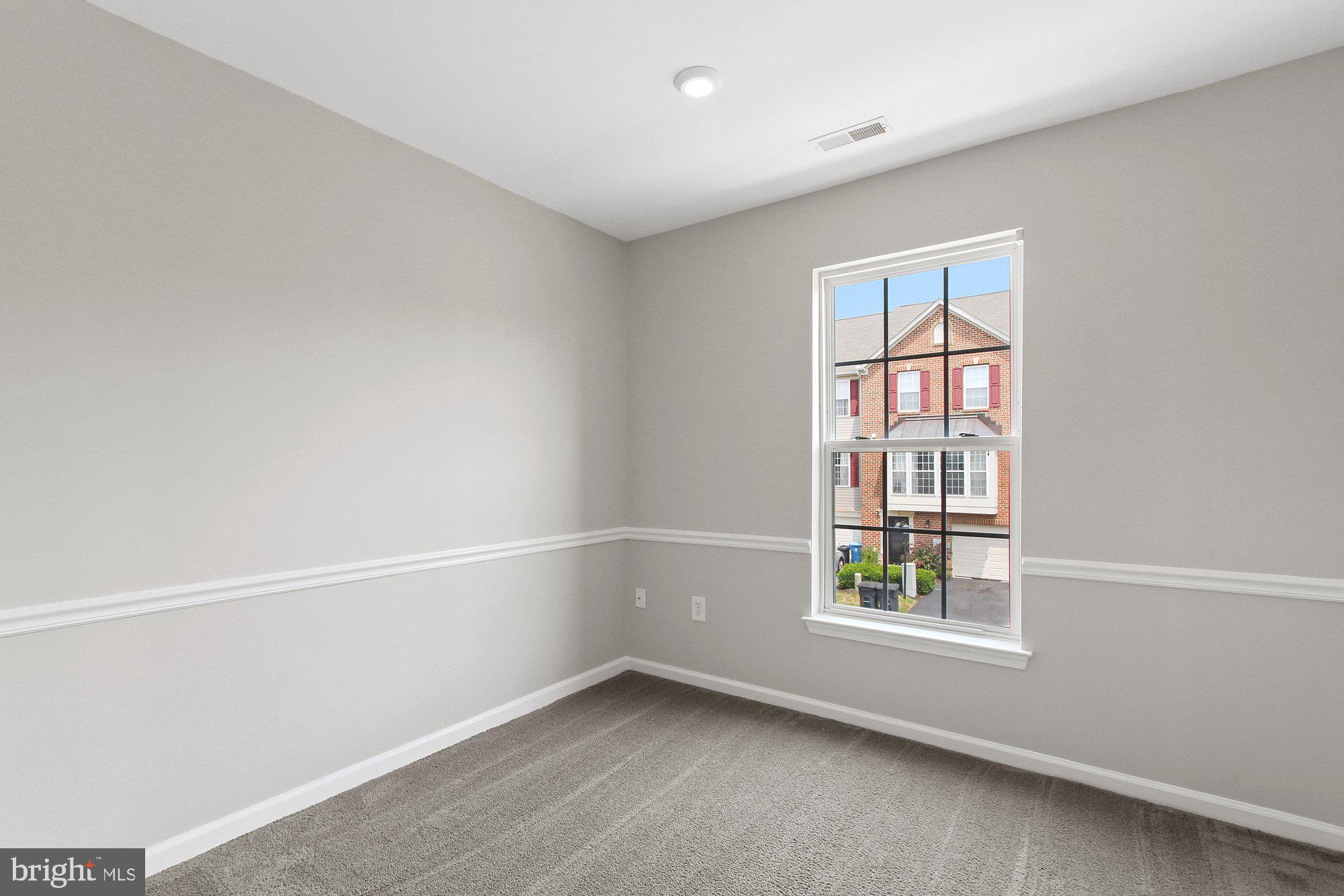 CARRIAGE HILL CONDOS - Residential