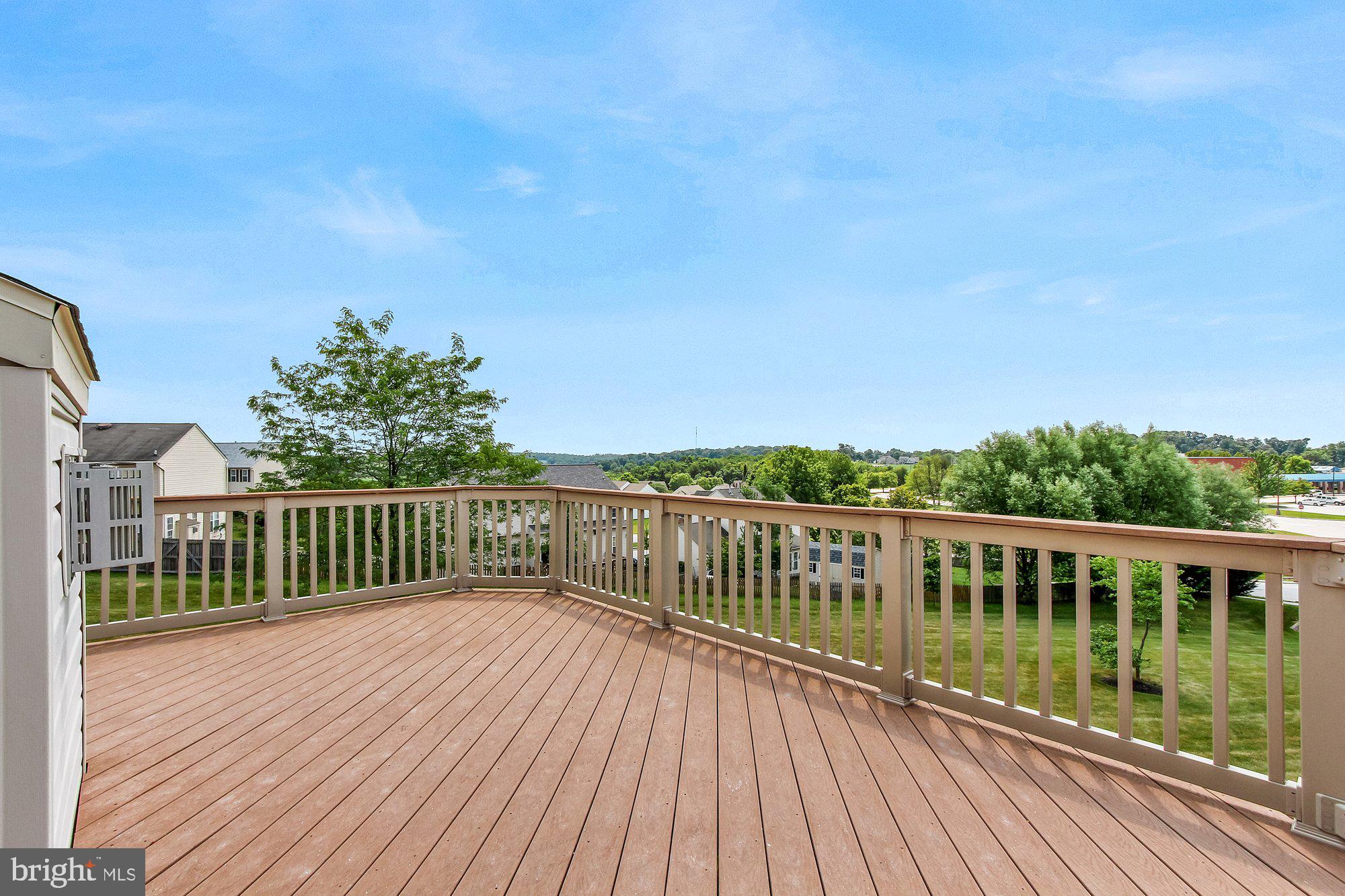 CARRIAGE HILL CONDOS - Residential