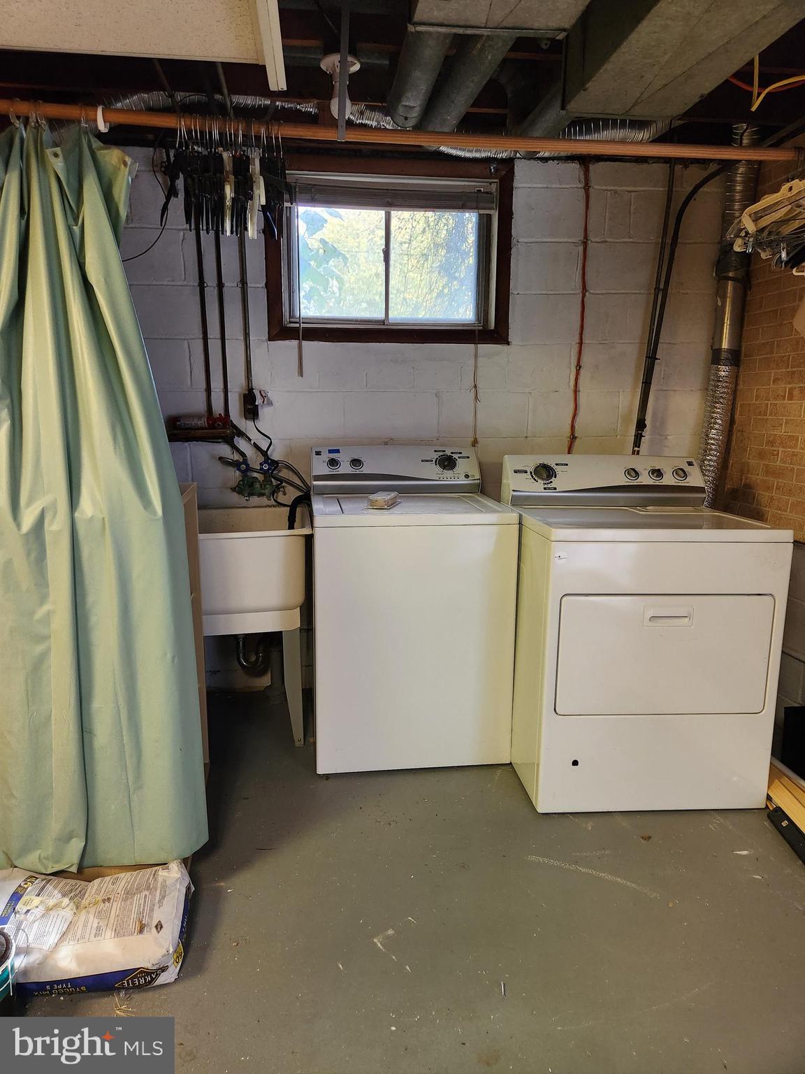 FRANKFORD - Residential Lease