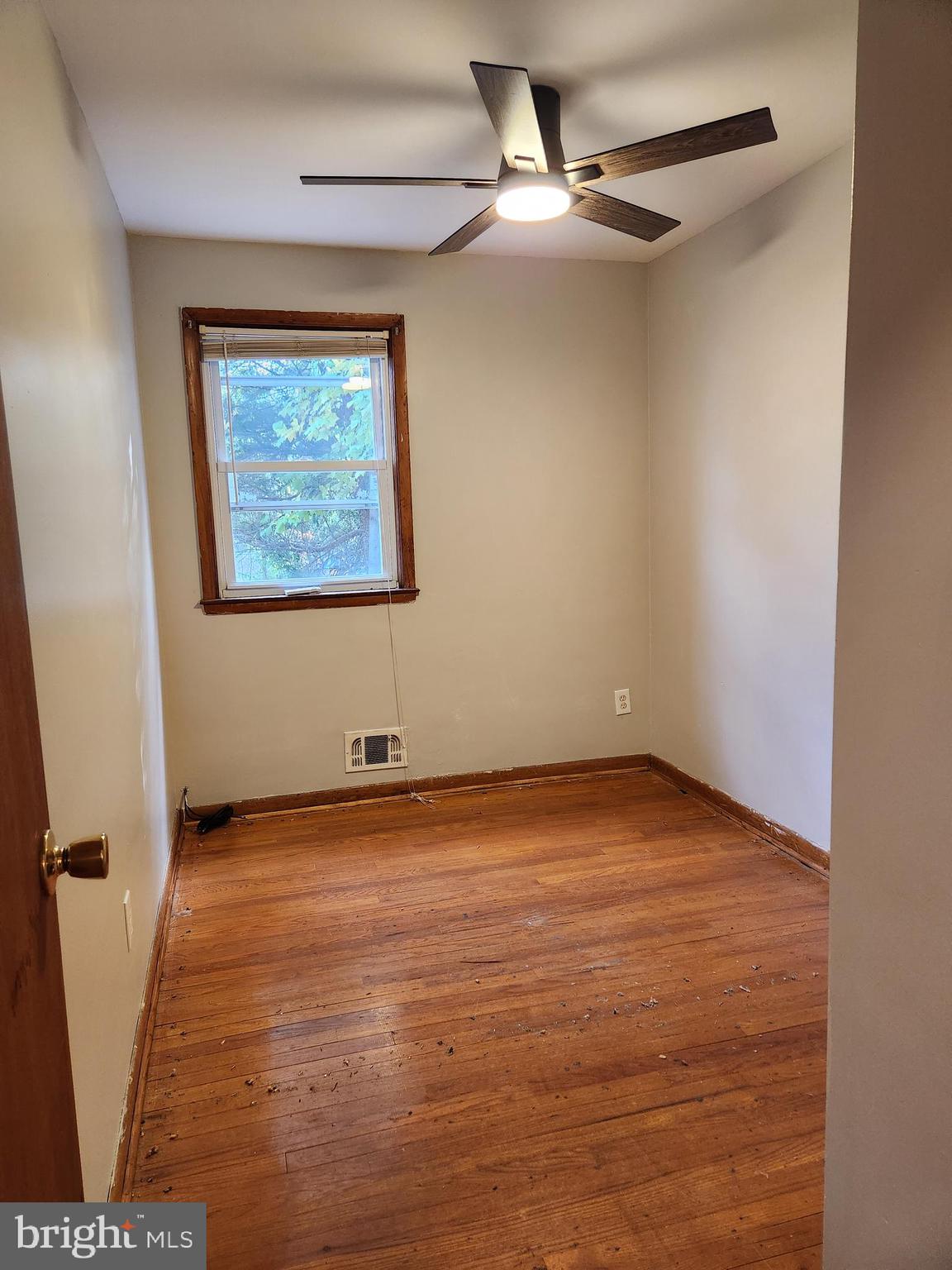 FRANKFORD - Residential Lease