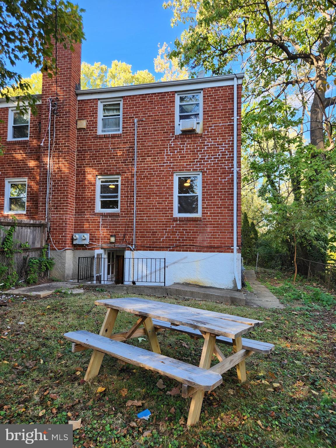 FRANKFORD - Residential Lease